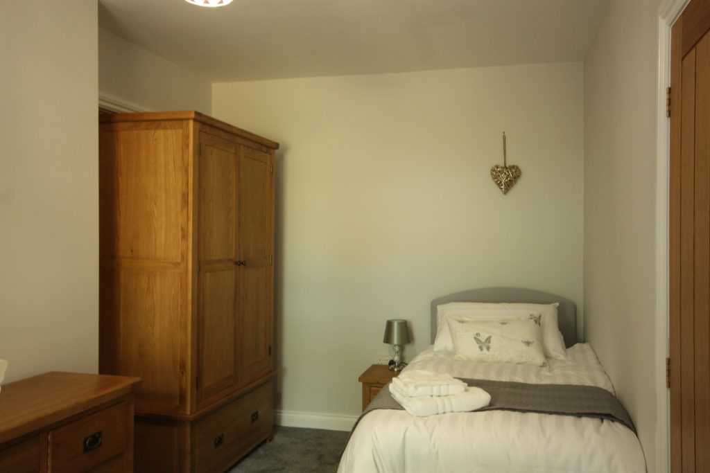 Ground Floor Twin Bedroom at Leesrigg Cottage